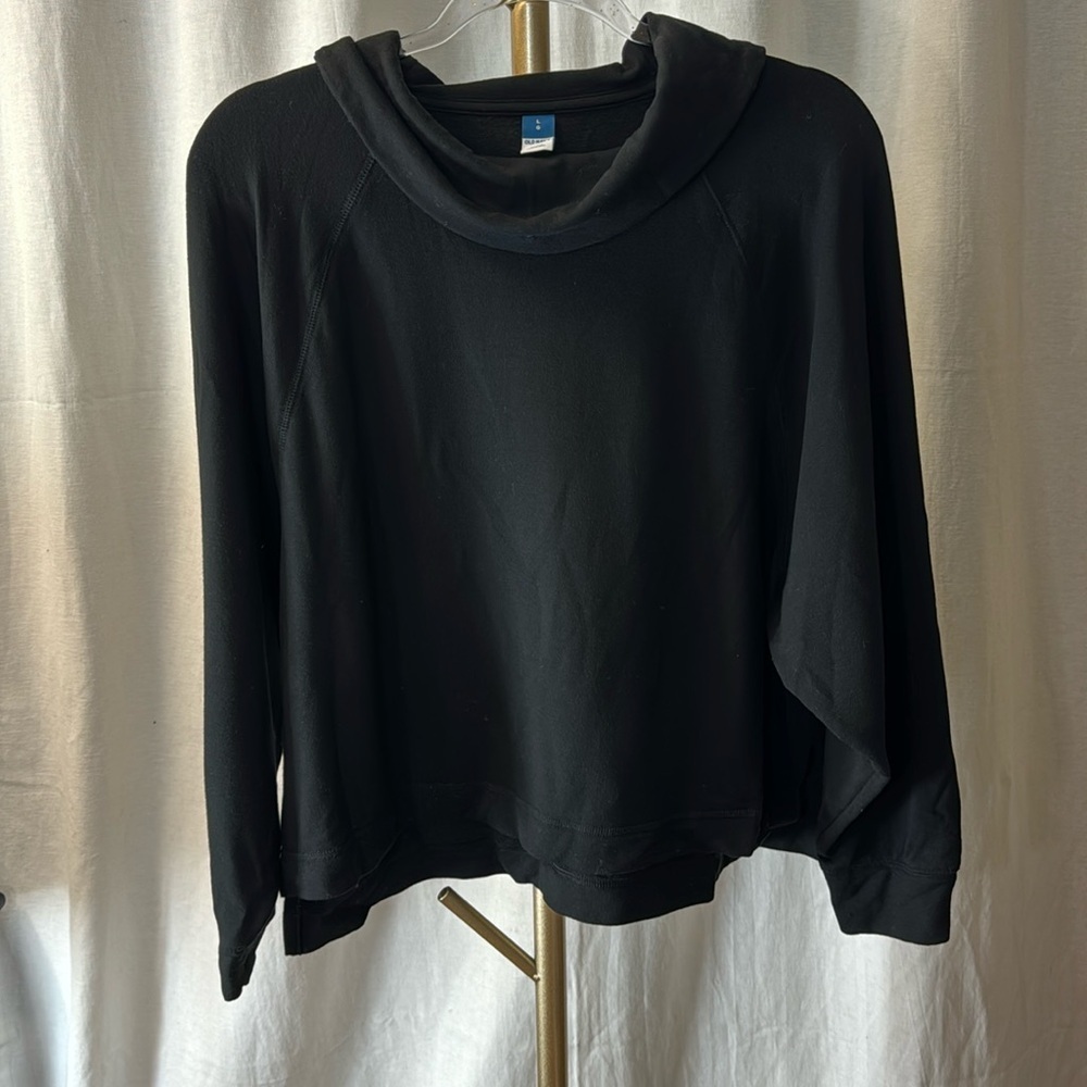 Old Navy | Cowl Neck, Bat Wing, Cropped Sweatshirt | Women’s Size L | Black